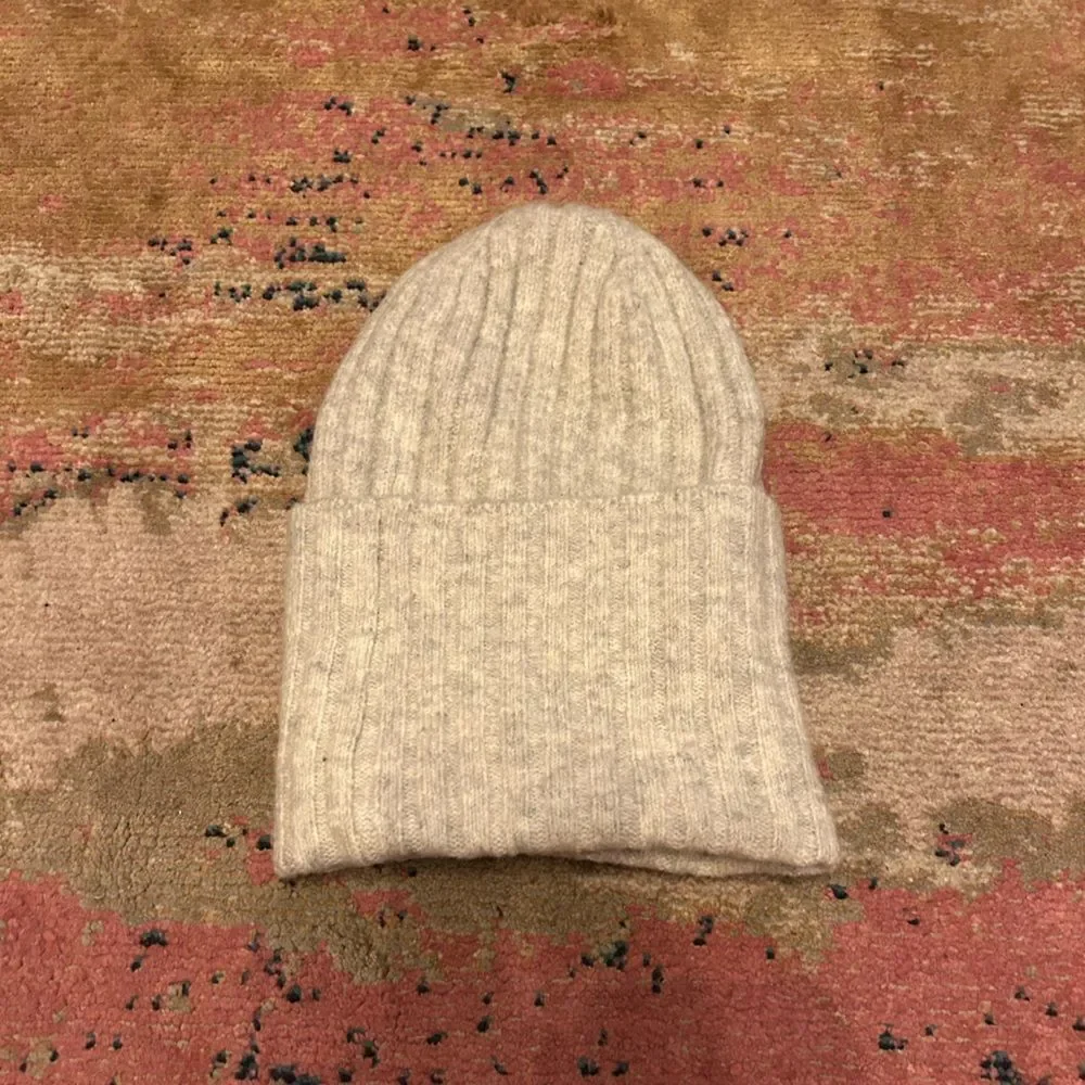 Anthropologie Maeve Soft Gray Knit Beanie